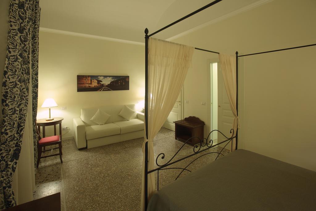 In 2000 Guest house 2*