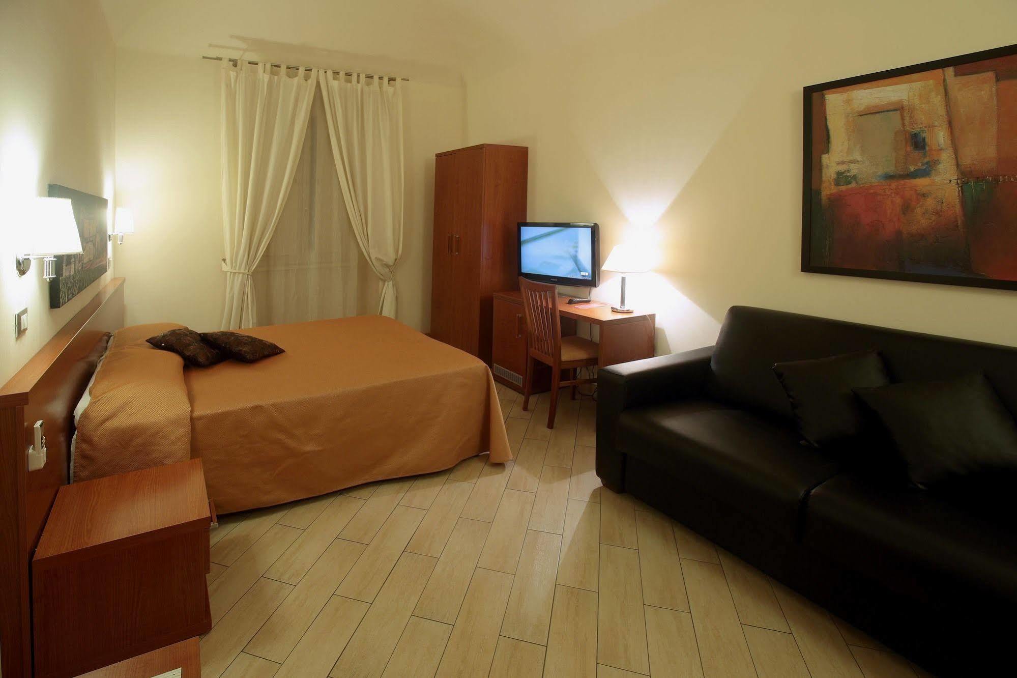 Guest house In 2000 Rome